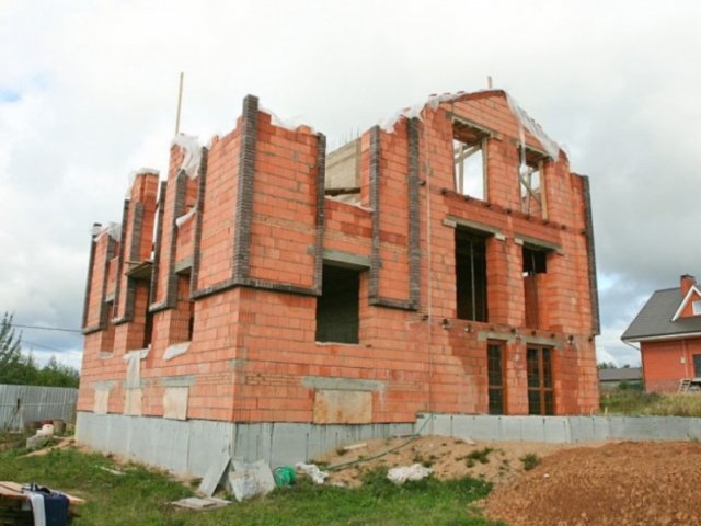 Теплая Керамика или Газоблок
